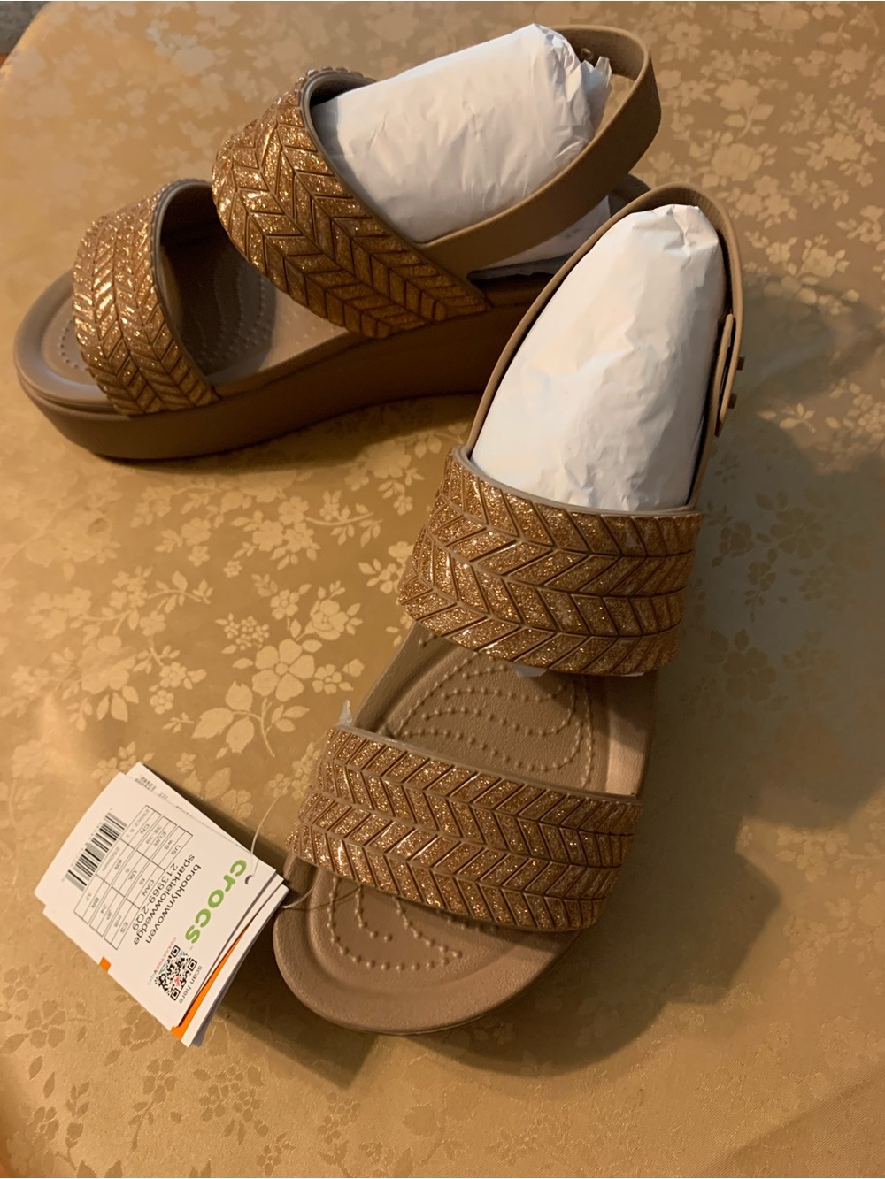 CROCS Brooklyn Wedge Tan Glitter Two-Strap Slide Sandals Size 8 - Picture 4 of 13
